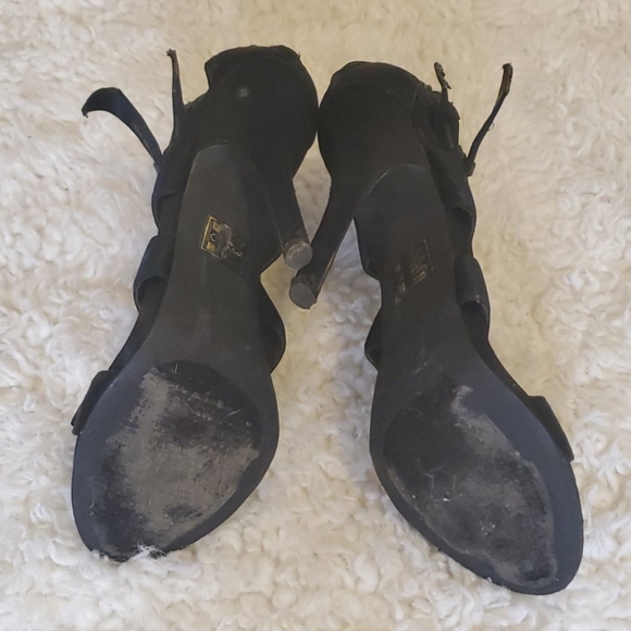 Shoes - Picture 3 of 4